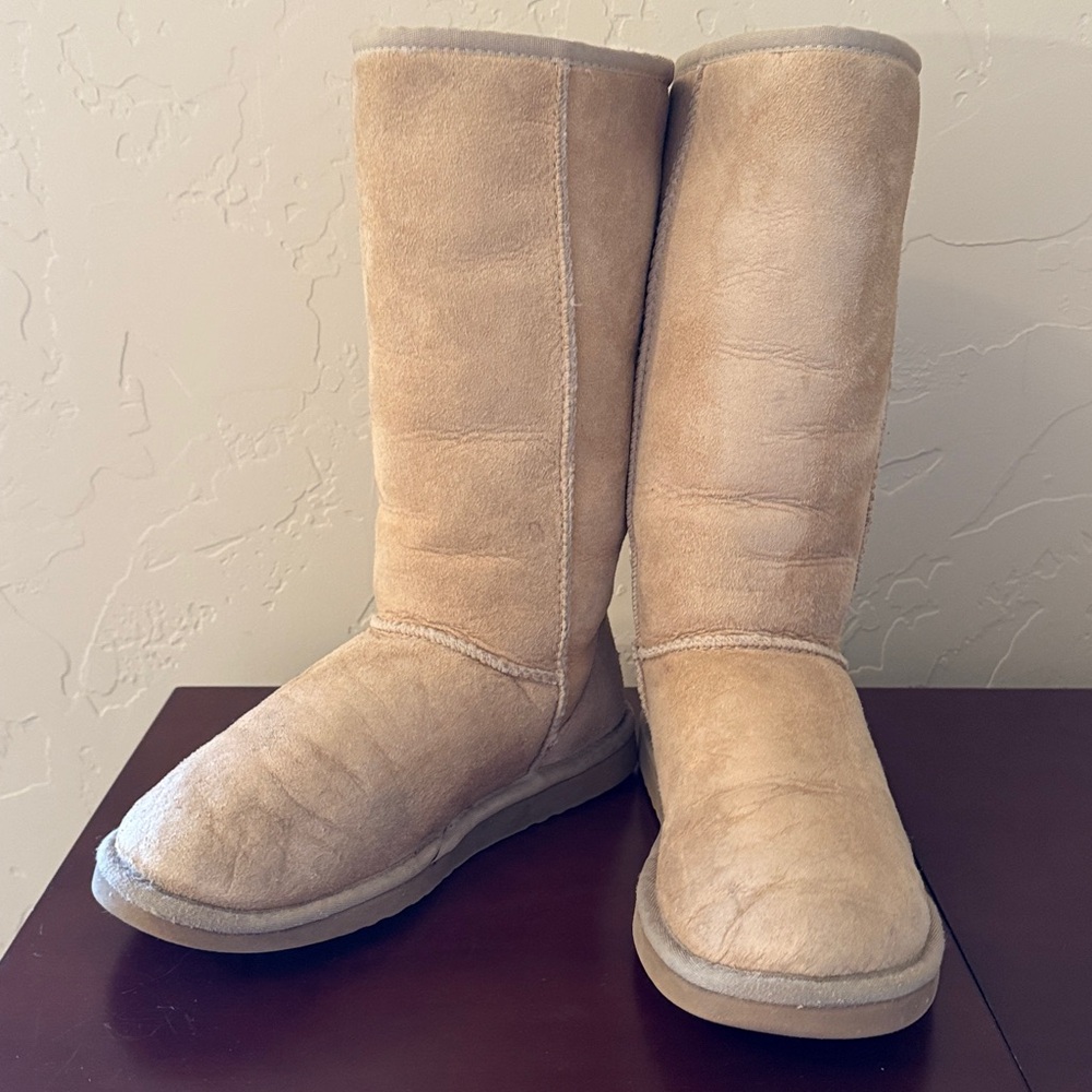 Ugg classic tall boot